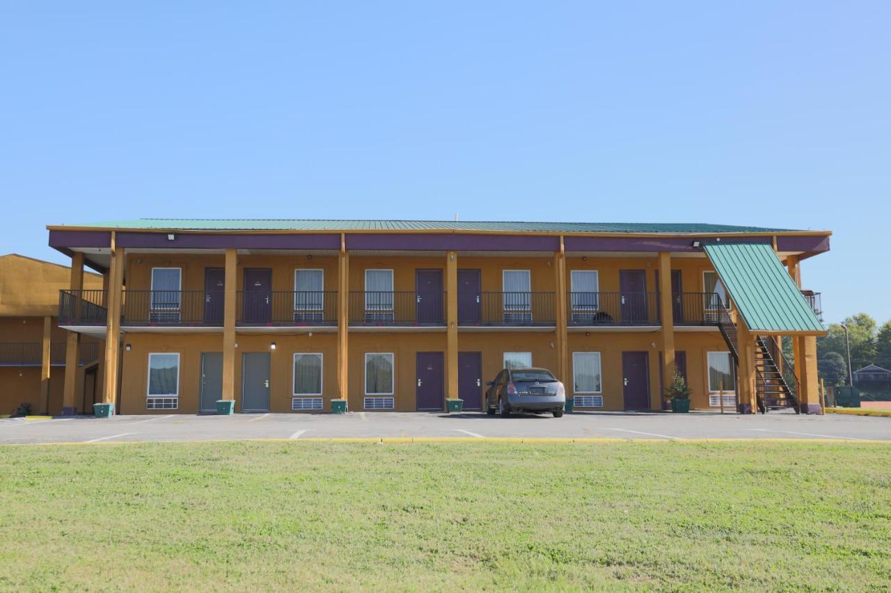 Travelers Inn Elizabethton Exterior photo